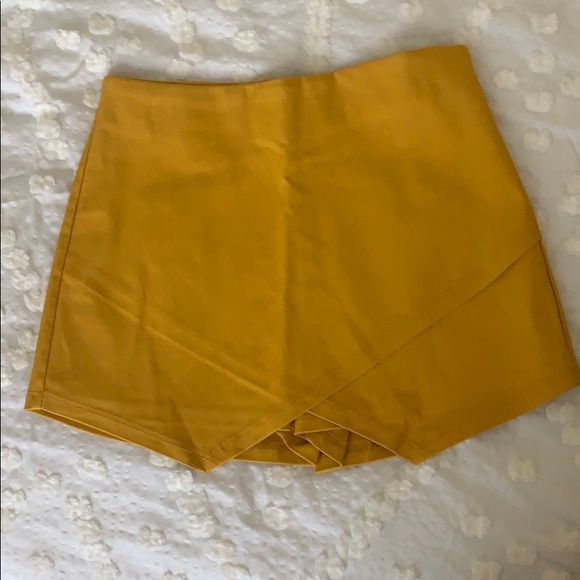American Threads Pants - Mustard Yellow Envelope Skort
